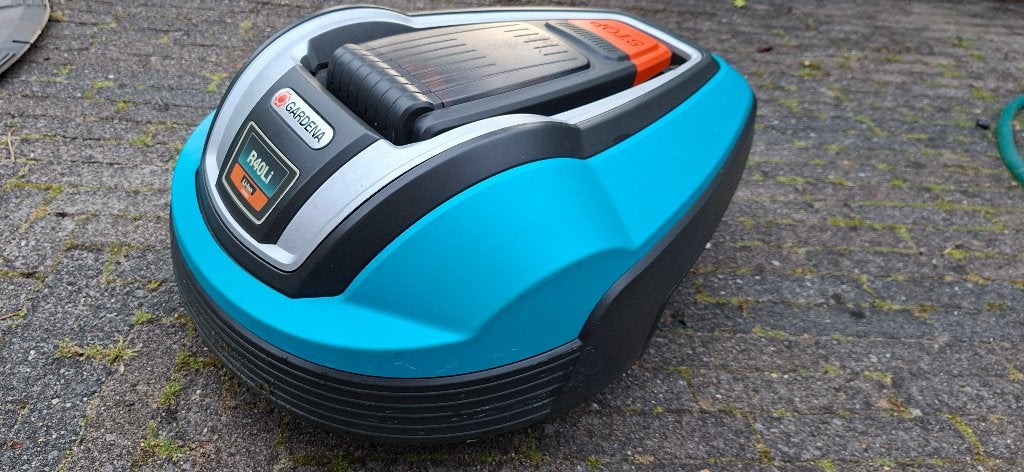 Gardena robotmaaier R40Li, Tuin en Terras, Robotmaaiers, Ophalen of Verzenden, Zo goed als nieuw, Minder dan 20 cm, Gardena / Husqvarna