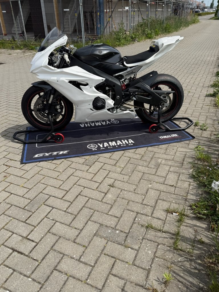 Yamaha R6 (track) motor - Bloedsnel
