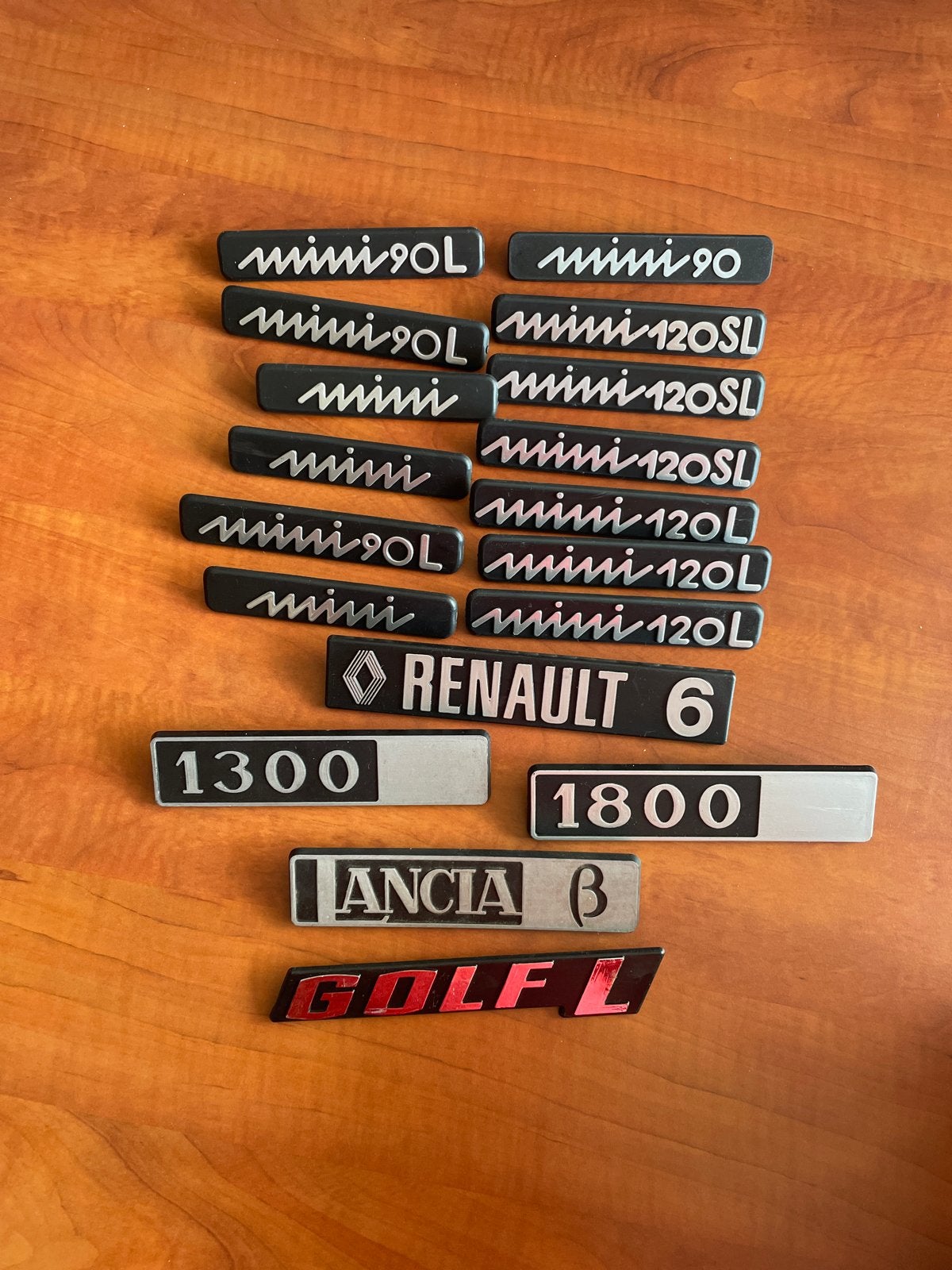 Diverse Auto Emblemen: Mini, Renault, Lancia, Golf, Verzenden, Gebruikt, Mini