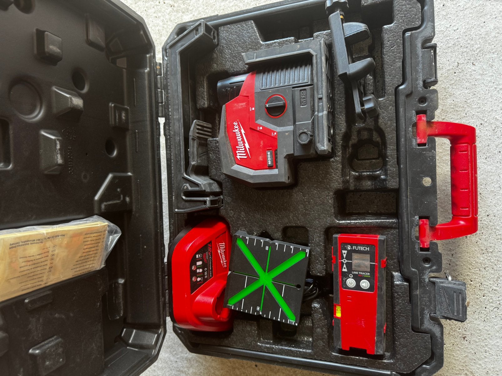 Milwaukee GROENE KRUISLIJNLASER/LOODLASER, Ophalen, Gebruikt
