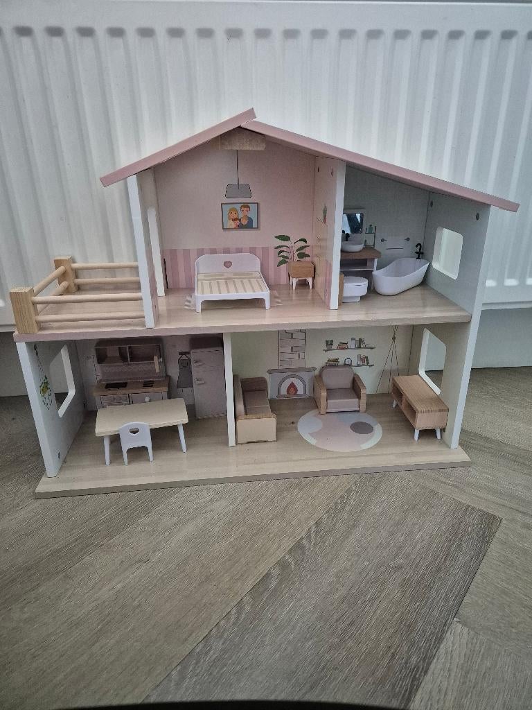 Poppenhuis, Kinderen en Baby's, Speelgoed | Poppenhuizen, Ophalen, Zo goed als nieuw, Poppenhuis