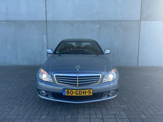 Mercedes-Benz C-klasse 320 CDI Avantgarde, Auto's, Mercedes-Benz, Automaat, Achterwielaandrijving, 2987 cc, Bedrijf