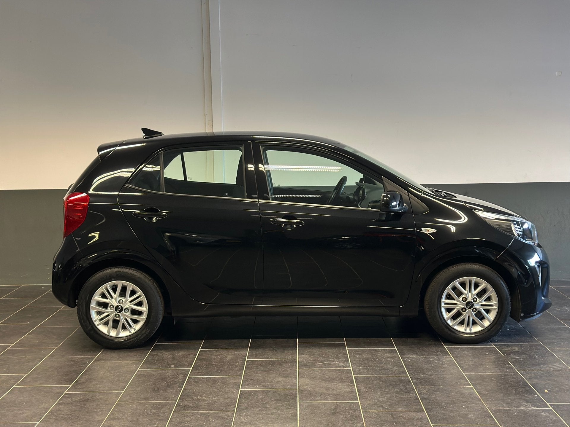 Foto 8 van Kia Picanto 1.0 DPi DynamicLine