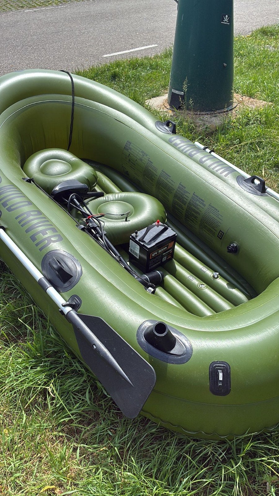 Opblaasboot Wild River met peddels en accu, Watersport en Boten, Accessoires en Onderhoud, Zo goed als nieuw, Overige typen, Ophalen of Verzenden