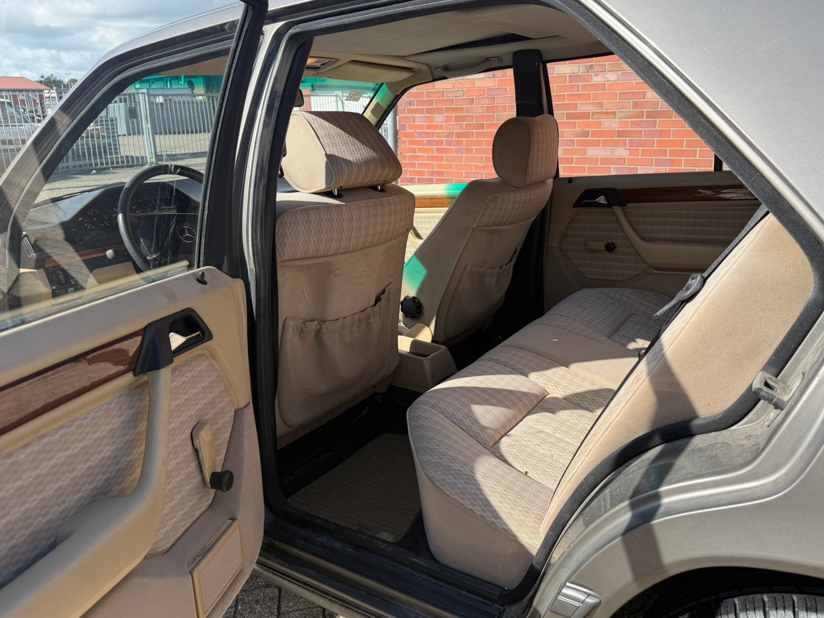 Mercedes Benz 300D W124 1987 Belastingvrij Oldtimer, foto 9