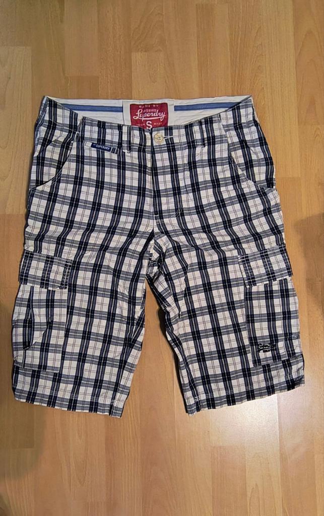 Superdry geruite cargo shorts - Maat S, Kleding | Heren, Broeken en Pantalons, Blauw, Ophalen of Verzenden, Zo goed als nieuw