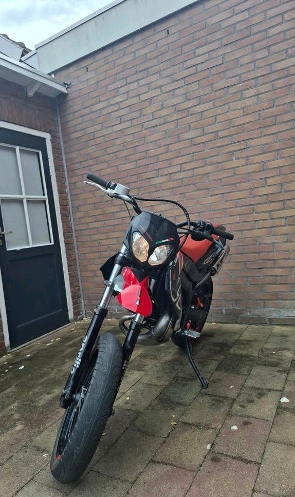 Aprilia SX50 schakelbrommer uit 2008, Ophalen, 6 versnellingen, Gebruikt, Maximaal 45 km/u