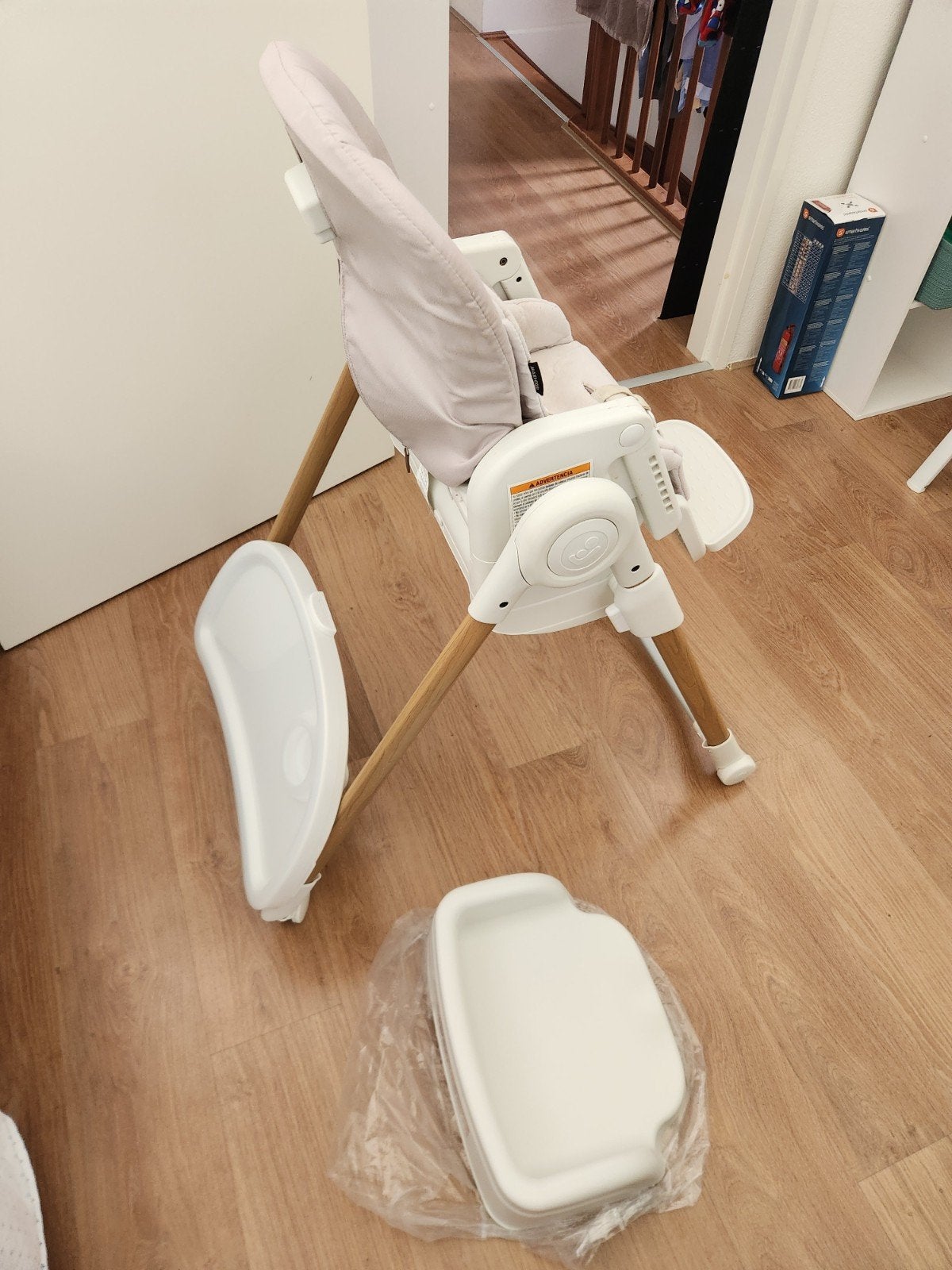 Maxi Cosi Minla: Kinderstoel, opklabbaar, afneembaar eetblad, Ophalen, Gebruikt, Overige typen, Gordel(s)