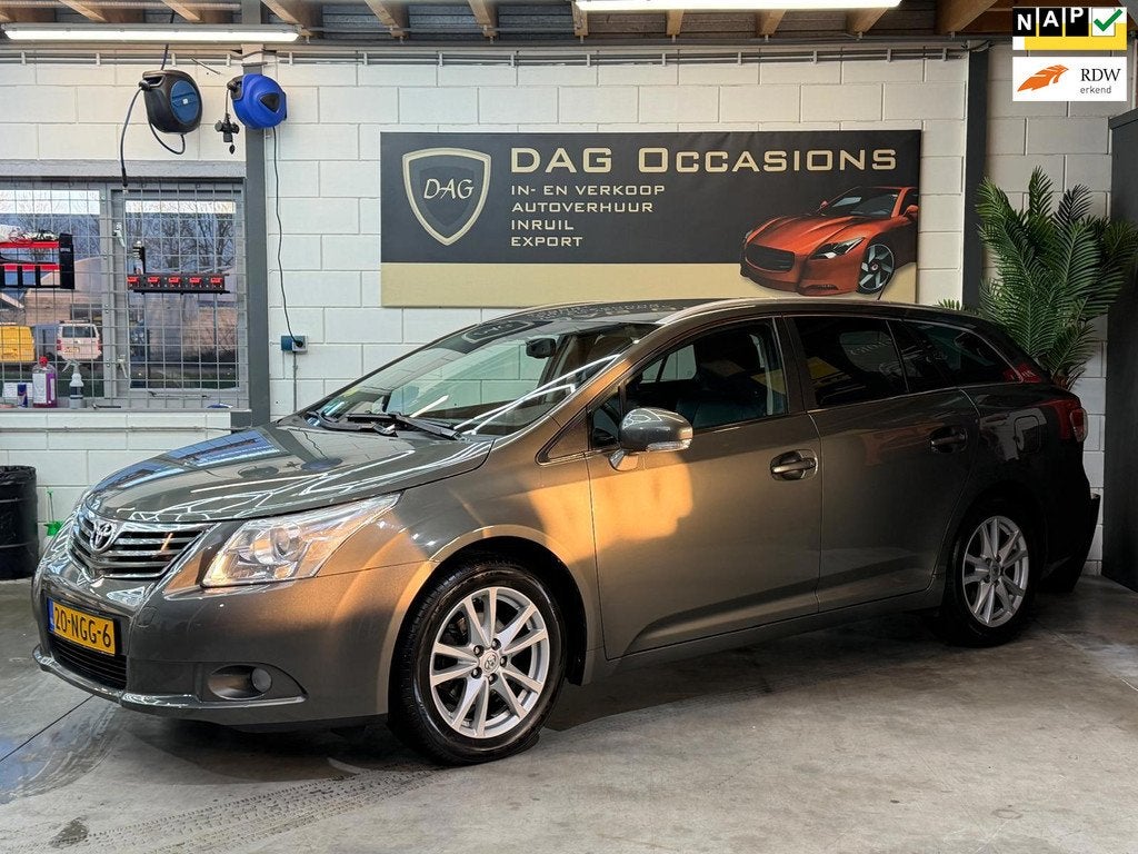 Toyota Avensis Wagon 2.0 D-4D Business CAMERA|LEER|TREKHAAK|, Auto's, Toyota, Bedrijf, Te koop, Avensis, ABS, Achteruitrijcamera