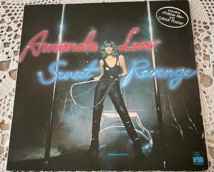 LP Amanda Lear Sweet Revenge 1978 + poster, Inclusief poster, Wereldmuziek, Ophalen of Verzenden, 12 inch