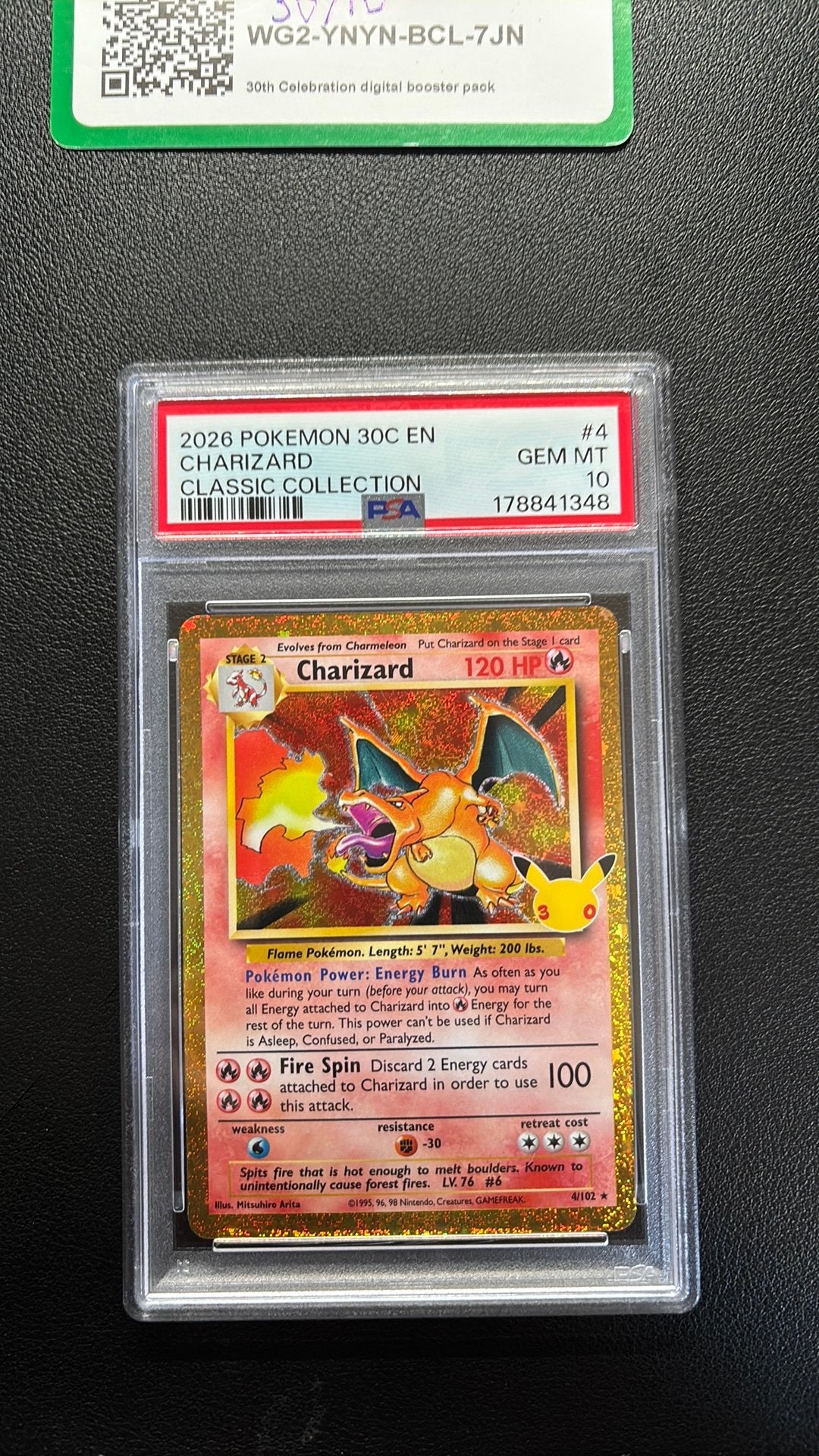 PSA10 Charizard 4/102 30th anniversary Classic, Ophalen of Verzenden, Zo goed als nieuw