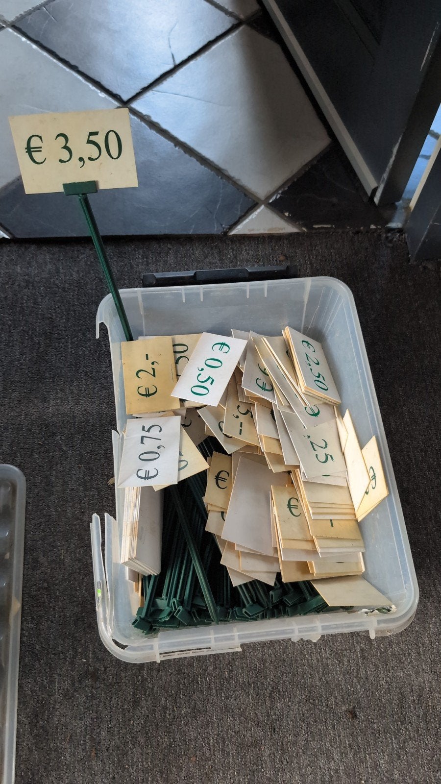 Partij prijskaartjes met prikkers voor winkel of markt, Ophalen of Verzenden