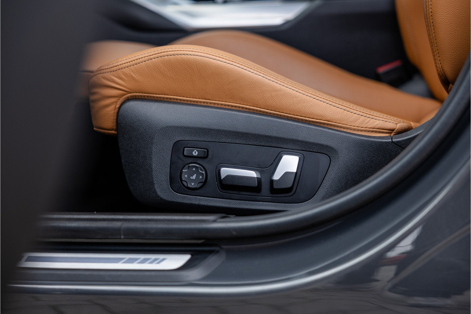 Foto 24 van BMW 3-serie M-Sport M-Sportstoel / HiFi / Camera / Maxton /