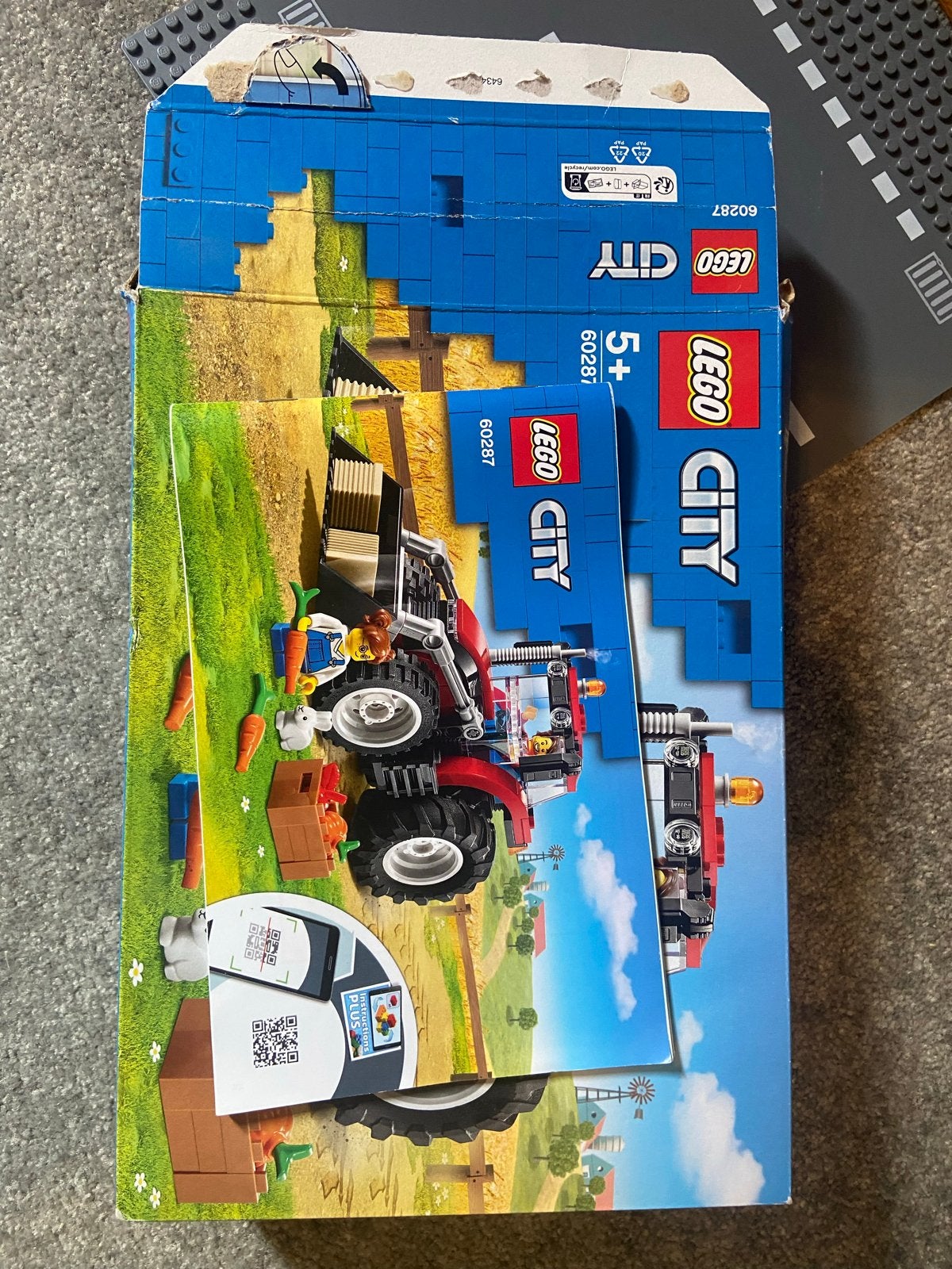LEGO City Tractor (60287) - met doos, Kinderen en Baby's, Speelgoed | Duplo en Lego, City, Lego, Ophalen of Verzenden, Zo goed als nieuw
