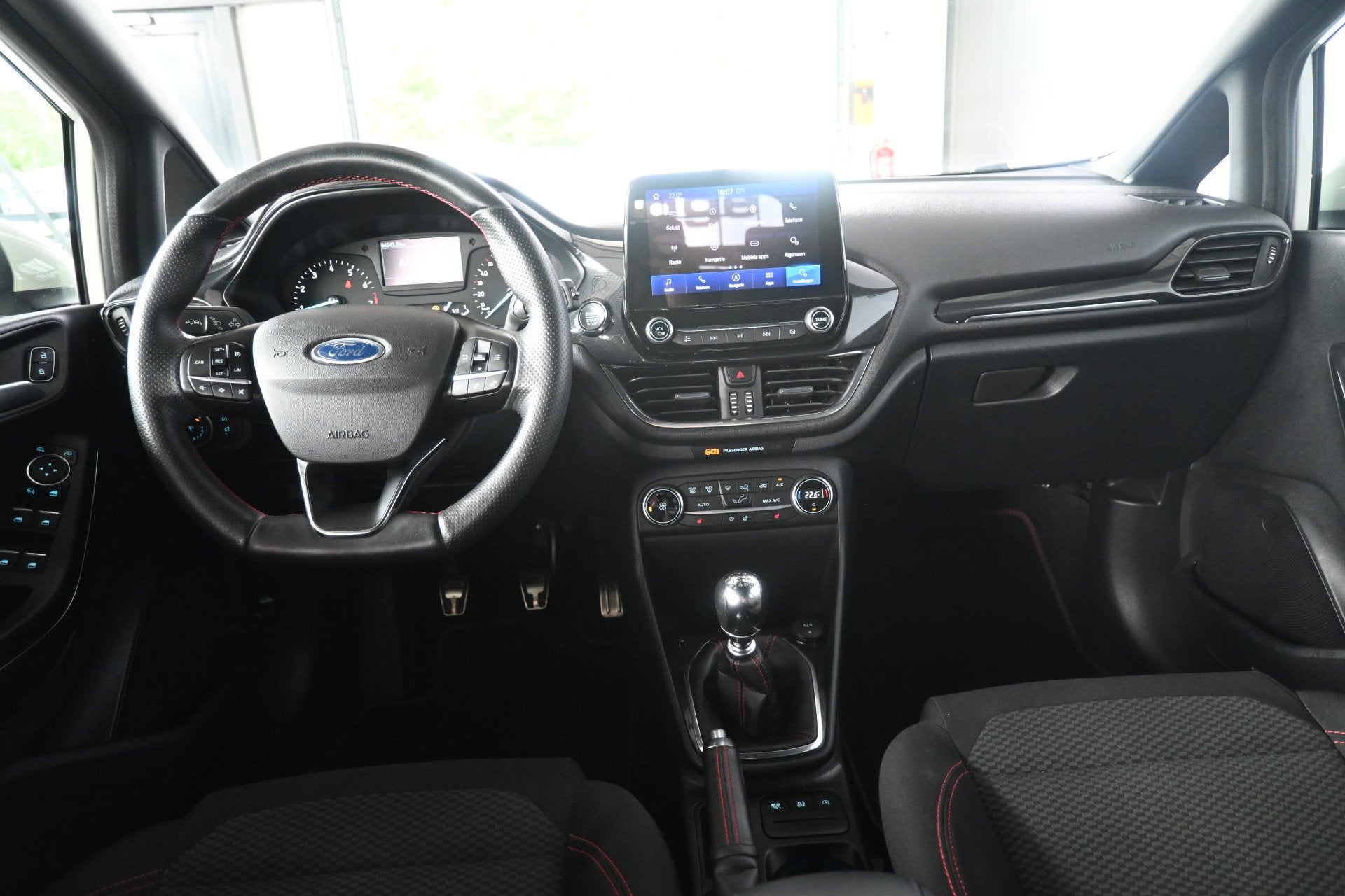 Ford Fiesta 1.0 EcoBoost ST-Line Navigatie Stuur/Stoelverwar, Voorwielaandrijving, 94 pk, Gebruikt, 580 kg