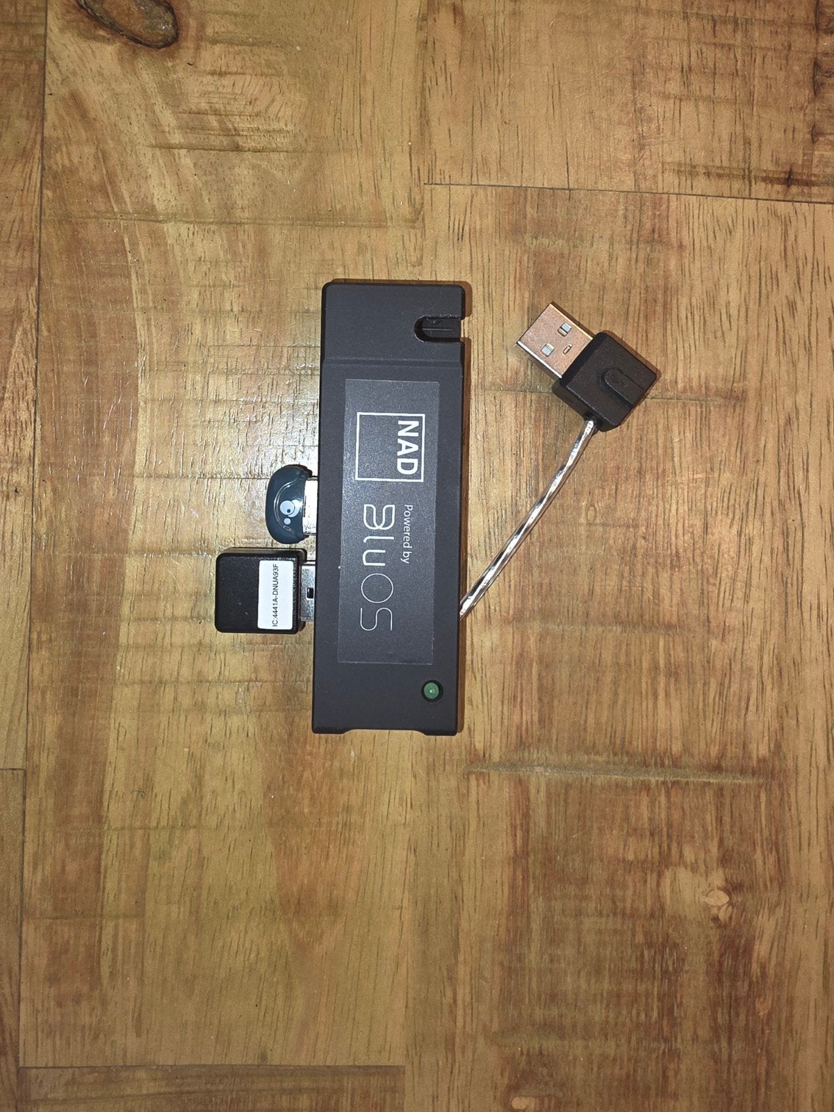 NAD Bluesound USB-adapter voor draadloze audio, Ophalen, Zo goed als nieuw