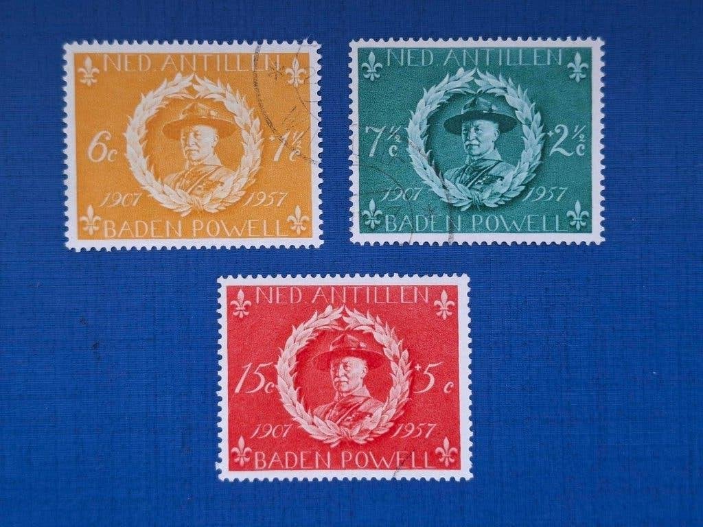 Postzegel Antillen 1957 serie Geboortedag Baden Powell 20-06, Ophalen of Verzenden, Gestempeld