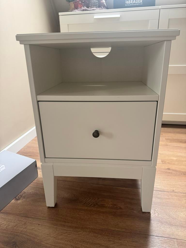 Ikea IDANÄS nachtkastje - Zo goed als nieuw, Ophalen, 55 tot 70 cm, Zo goed als nieuw, 45 tot 65 cm