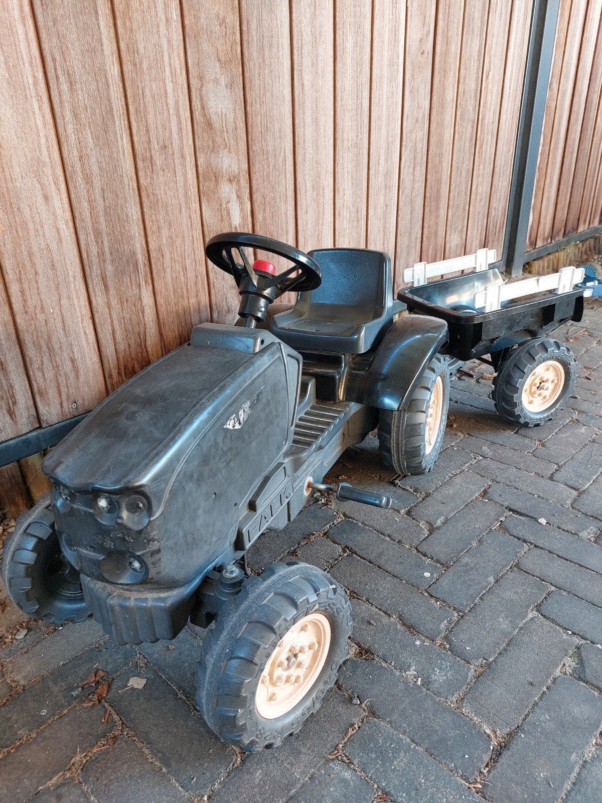 Zwarte traptractor met aanhanger, Kinderen en Baby's, Ophalen, Gebruikt, Trapvoertuig