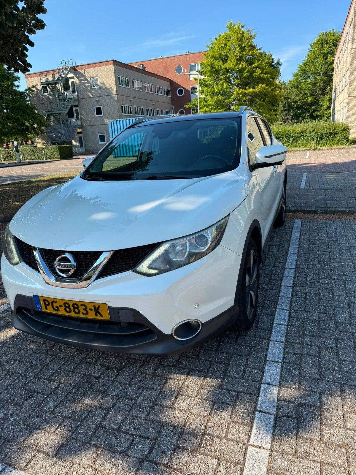 Nissan Qashqai 1.2 Dig-t 85KW 2017 Wit, Auto's, Voorwielaandrijving, Zwart, 4 cilinders, Wit