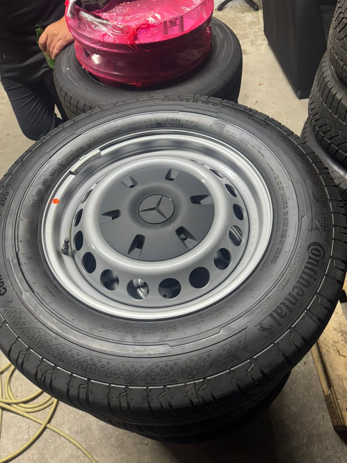 Mercedes Sprinter 16” Velgen + Nieuwe Banden TPMS ET54, Ophalen, Bestelwagen, 16 inch, Banden en Velgen