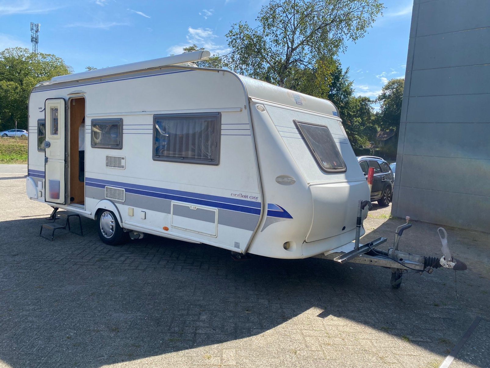 Hobby Excellent Easy 495UL - Enkele bedden, Mover, Airco!, Caravans en Kamperen, Caravans, Koelkast, Rondzit, Hobby, Bedrijf