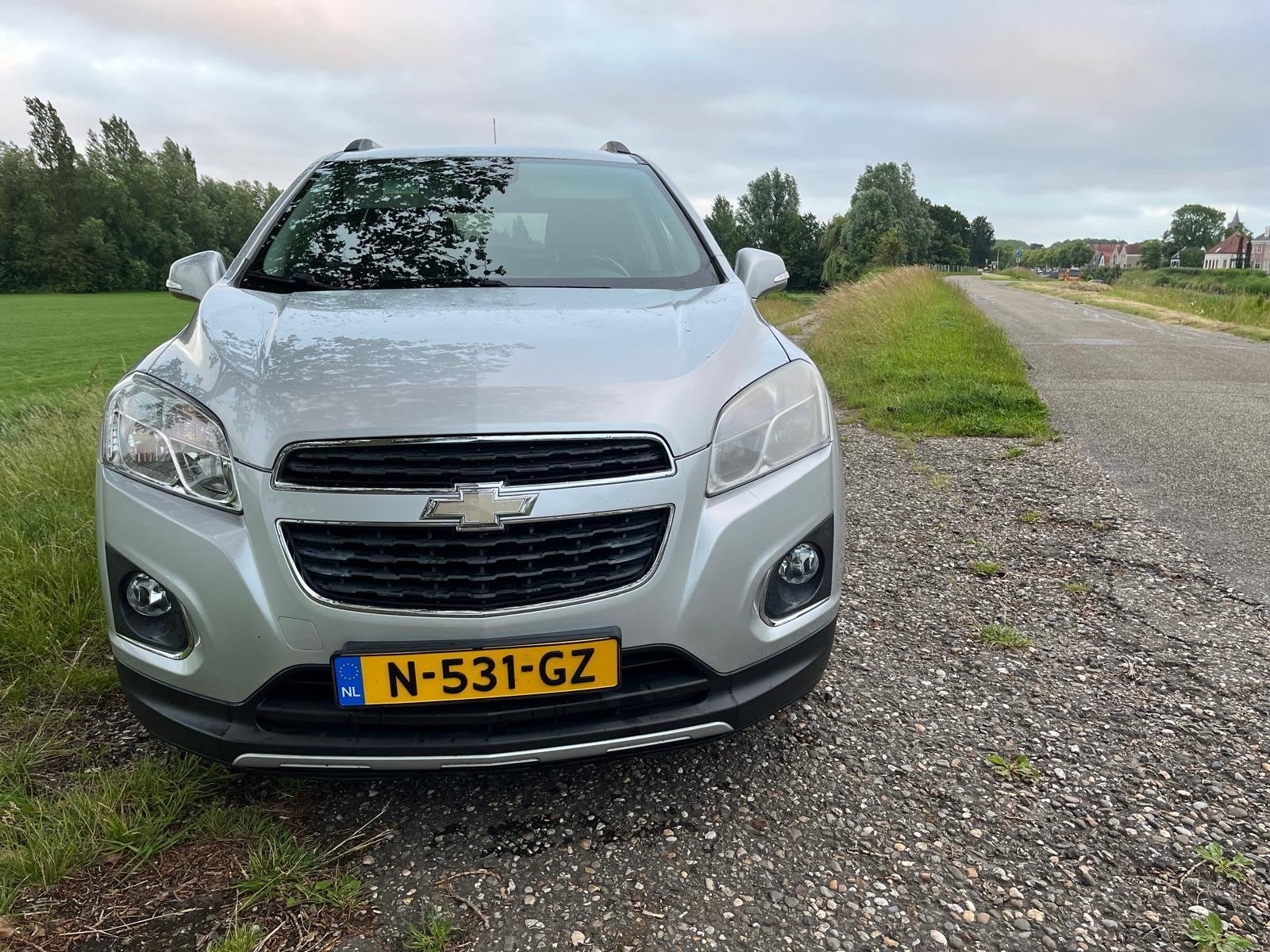 Chevrolet Trax 1.4 T 2WD 2013 Grijs ( mokka ), Voorwielaandrijving, 1370 kg, 4 cilinders, 1200 kg