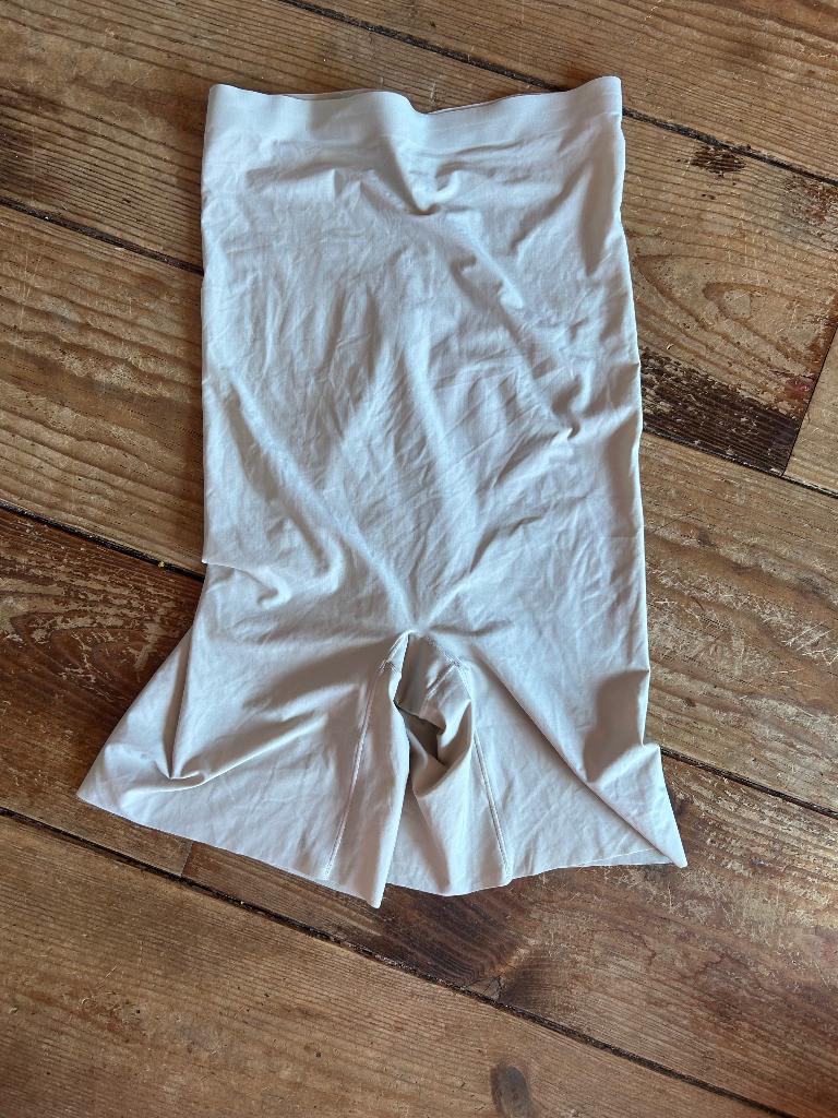 Corrigerend ondergoed, Hema, Verzenden, Beige, Broekje of Short