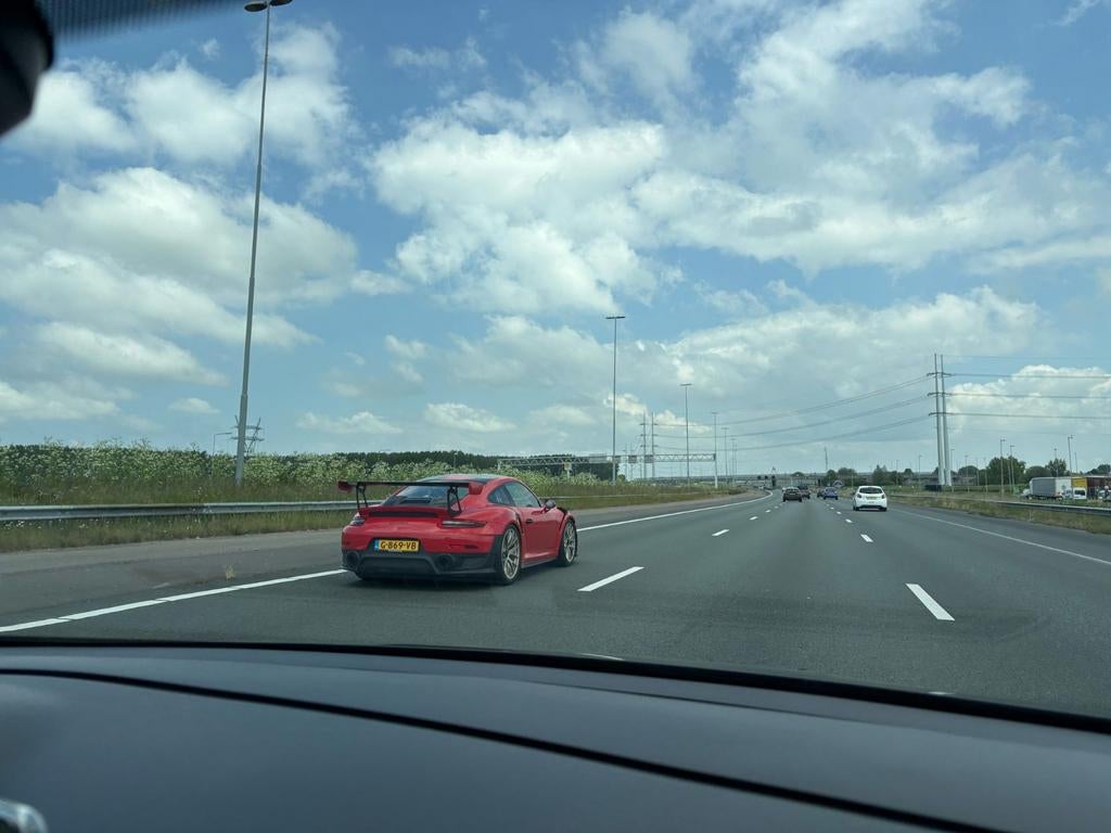 F1 Oostwnrijk, Twee personen, Juni