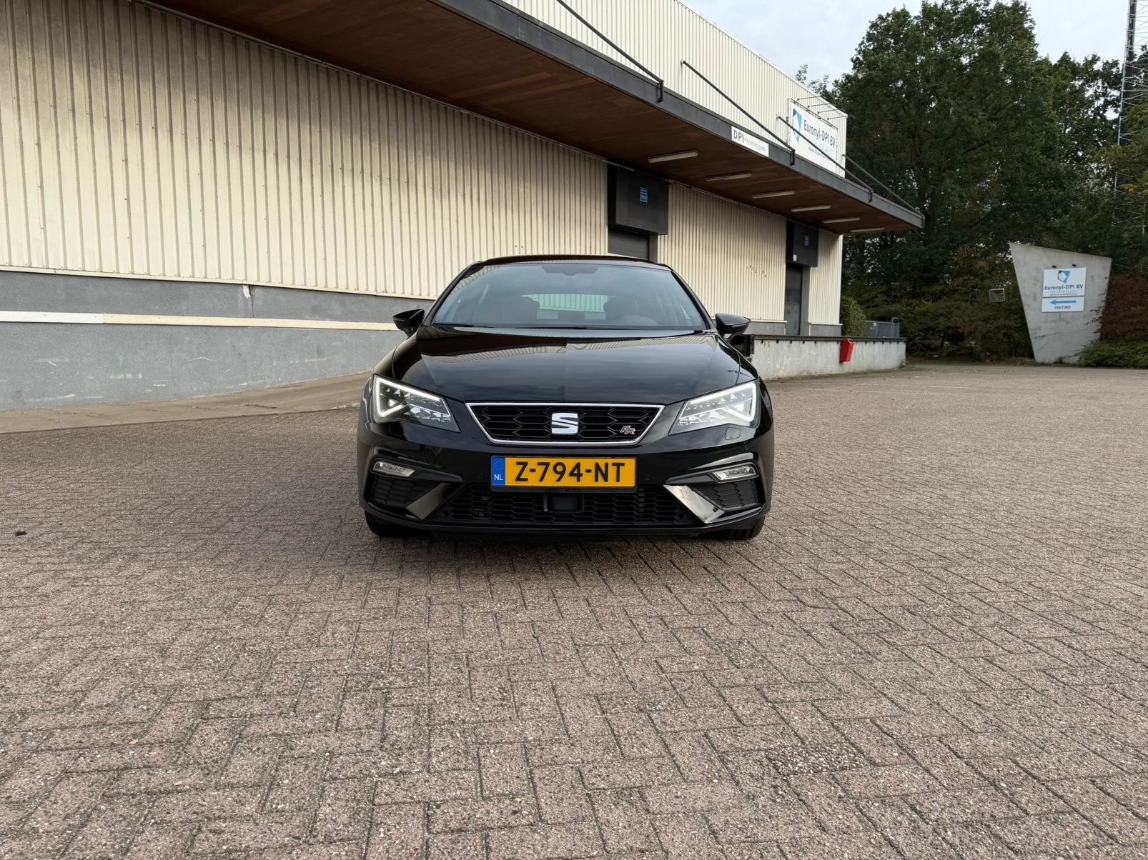 Seat Leon 2.0 TSI 190PK Dsg-7 2019 Zwart pano, Auto's, 1984 cc, Leon, Zwart, Particulier