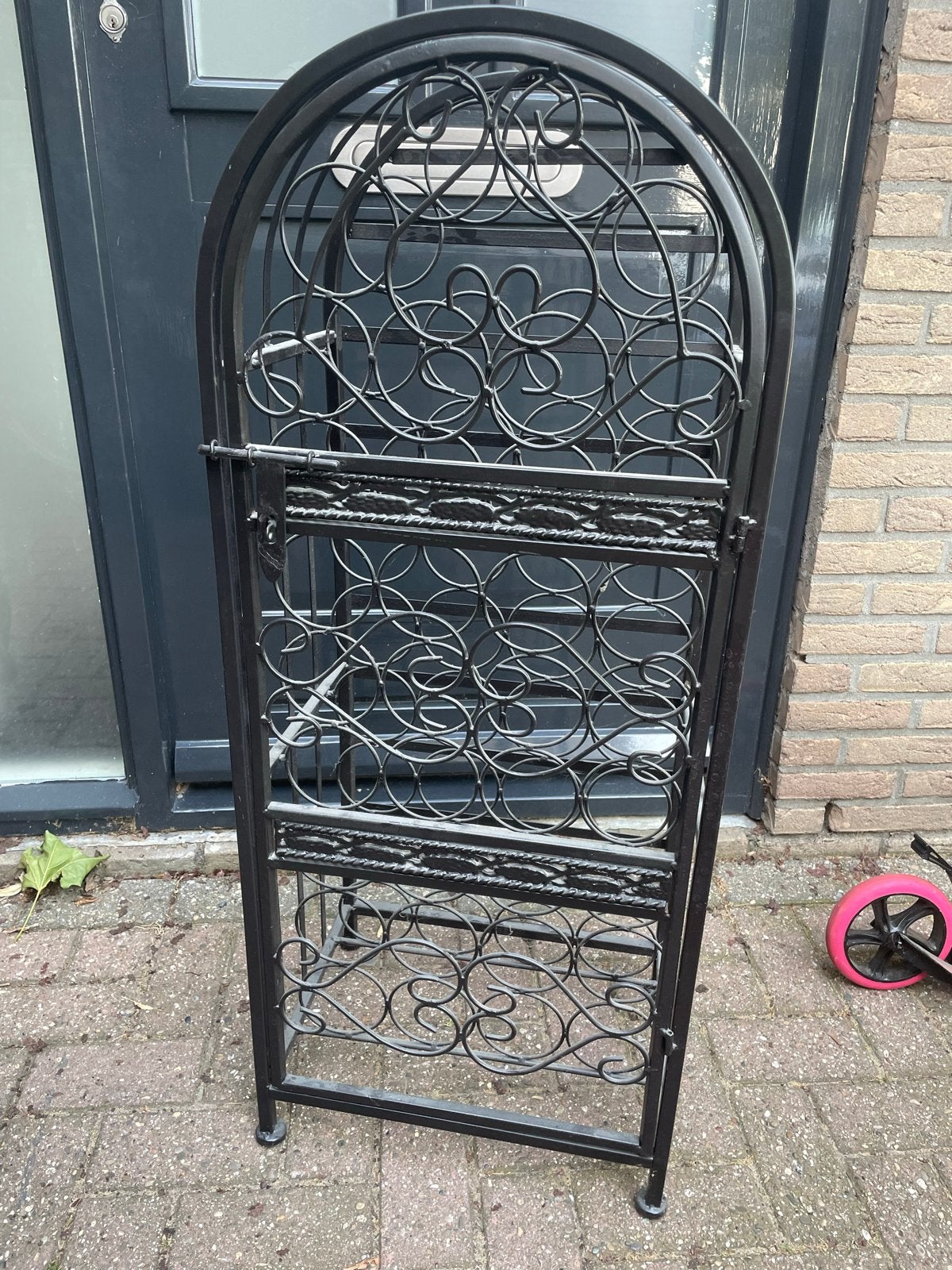 Groot ijzeren wijnrek - Decoratief en functioneel, Ophalen, Gebruikt, 25 flessen of meer, 75 – 100