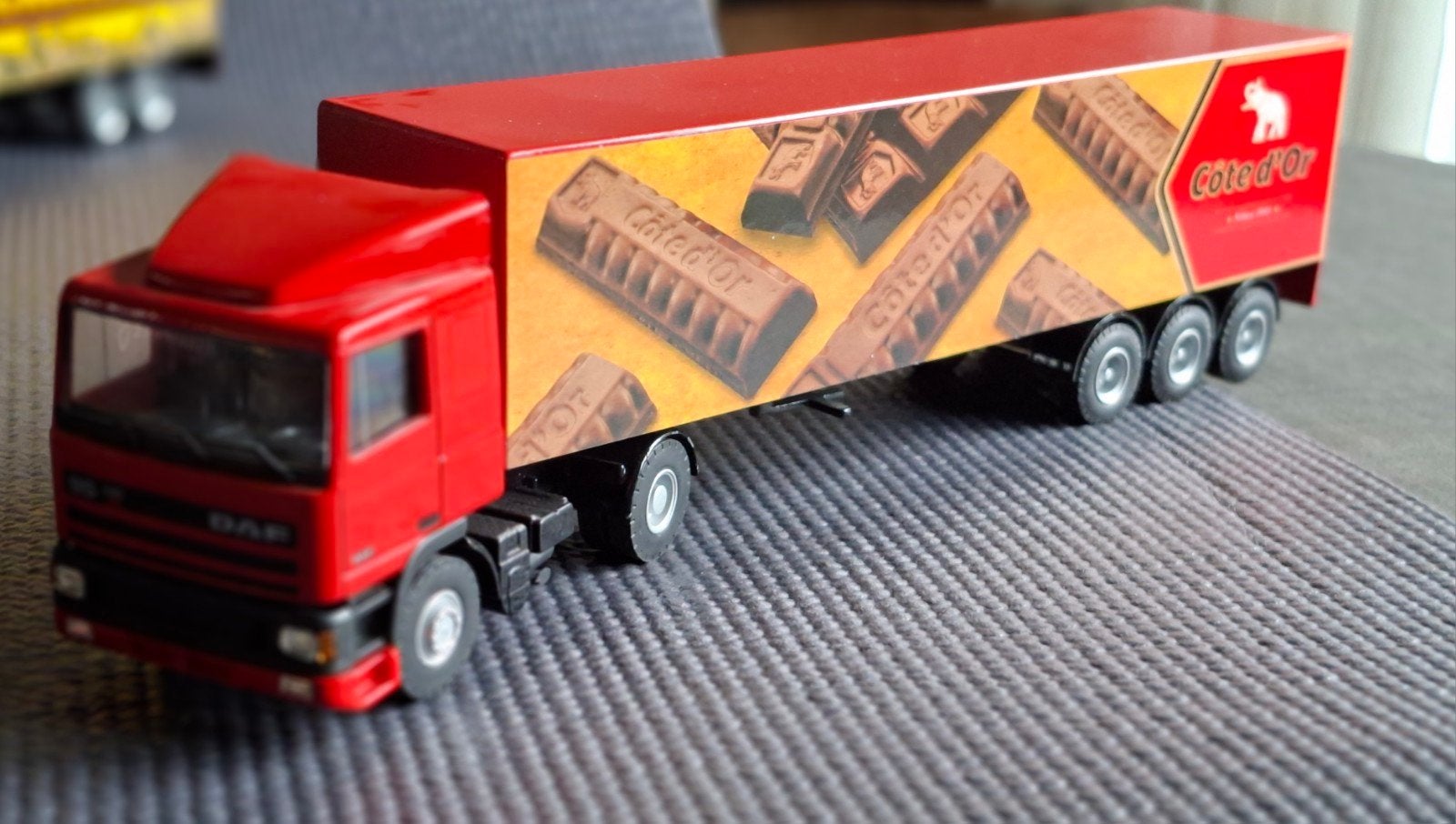 Daf truck met oplegger van Lion Cars, Ophalen of Verzenden, Zo goed als nieuw, Bus of Vrachtwagen, Lion Toys