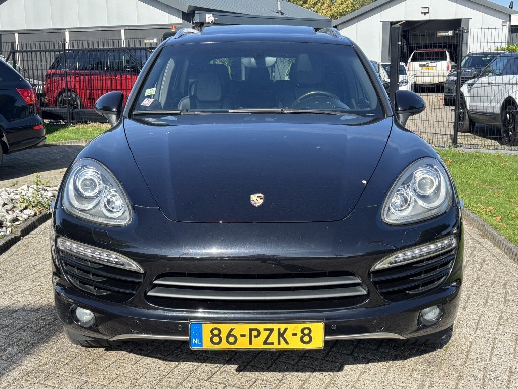 Porsche Cayenne 3.0D 2011 Zwart NL Auto Schuifdak Trekhaak, Auto's, Automaat, Gebruikt, Zwart, Bedrijf