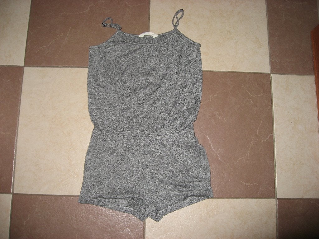mooie nieuwe gemeleerde zwart/wit jumpsuit/short, maat 152, Kinderen en Baby's, Kinderkleding | Maat 152, H&M, Nieuw, Setje, Verzenden