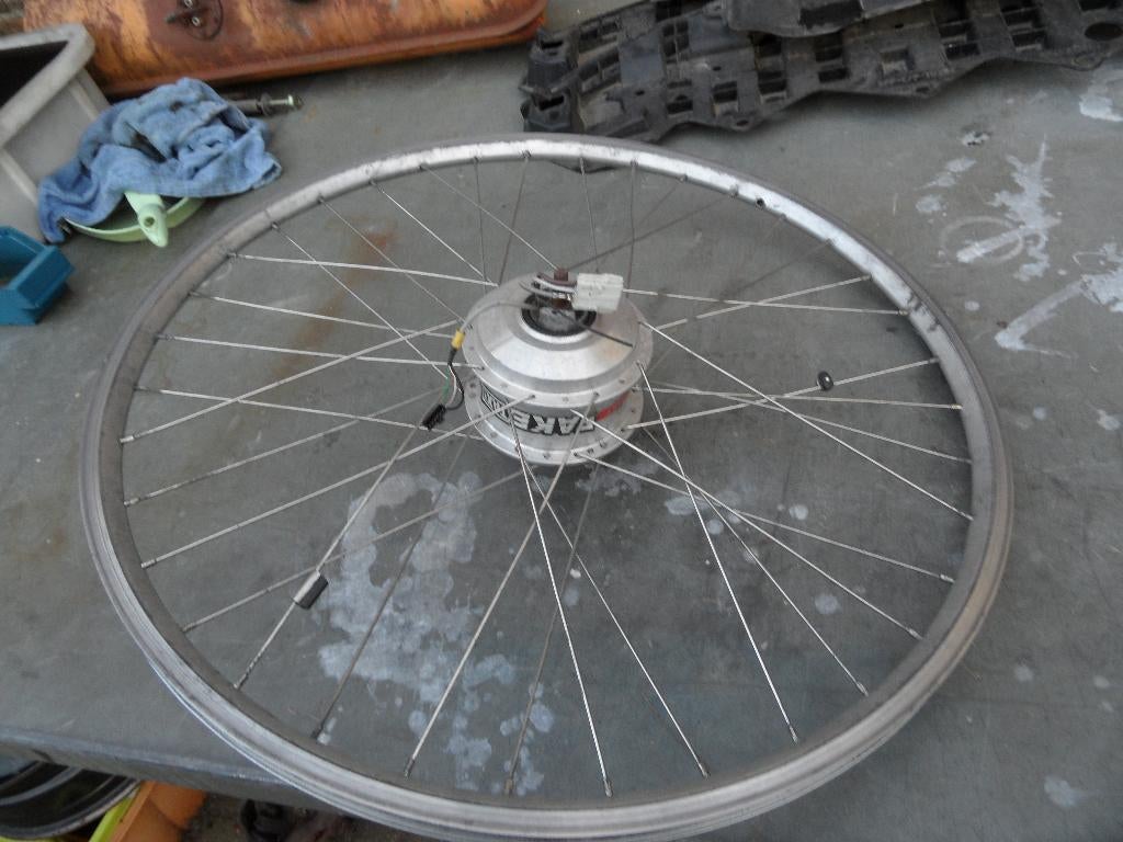 goed werkenden voorwiel motor giant twiste, Fietsen en Brommers, Fietsonderdelen, Elektrische fiets, Gebruikt, Motor, Aluminium