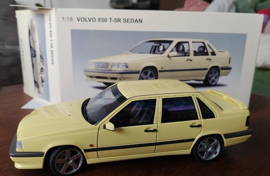 AutoArt Millenium Volvo 850 T5-R 1995, Ophalen of Verzenden, Zo goed als nieuw, Auto, Autoart