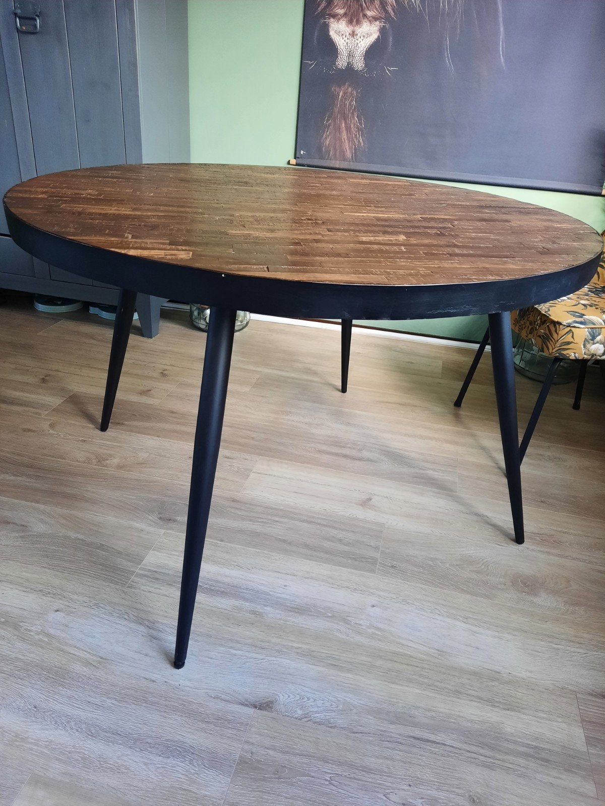 Eettafel Woood Vic, Huis en Inrichting, Ophalen, Zo goed als nieuw, Vier personen, Industrieël