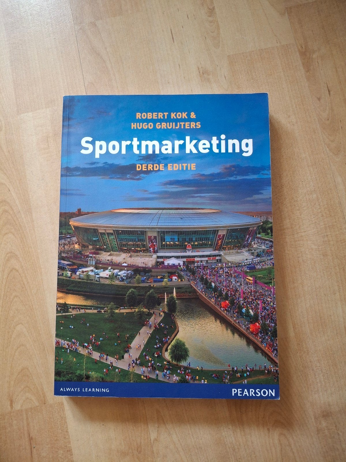 Sportmarketing - Derde Editie (Robert Kok & Hugo Gruijters), Boeken, Studieboeken en Cursussen, Zo goed als nieuw, Gamma, Robert Kok & Hugo Gruijters