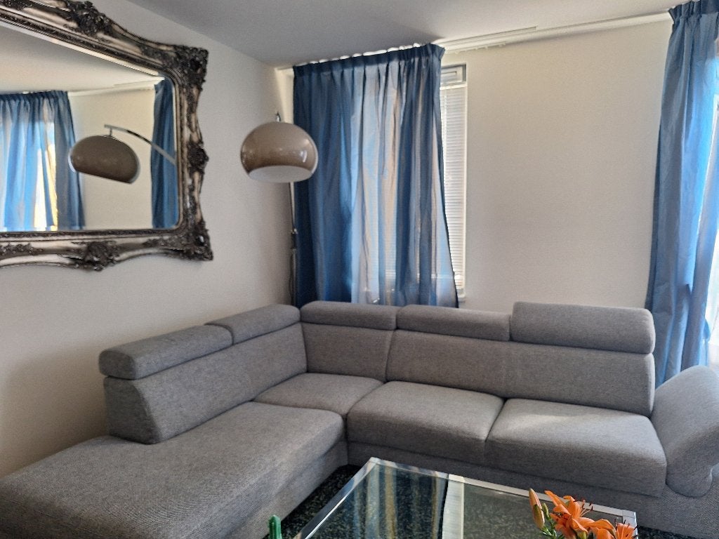 Hoekbank grijs  205x174  4 jaar oud, Ophalen, Gebruikt, Stof, Modern
