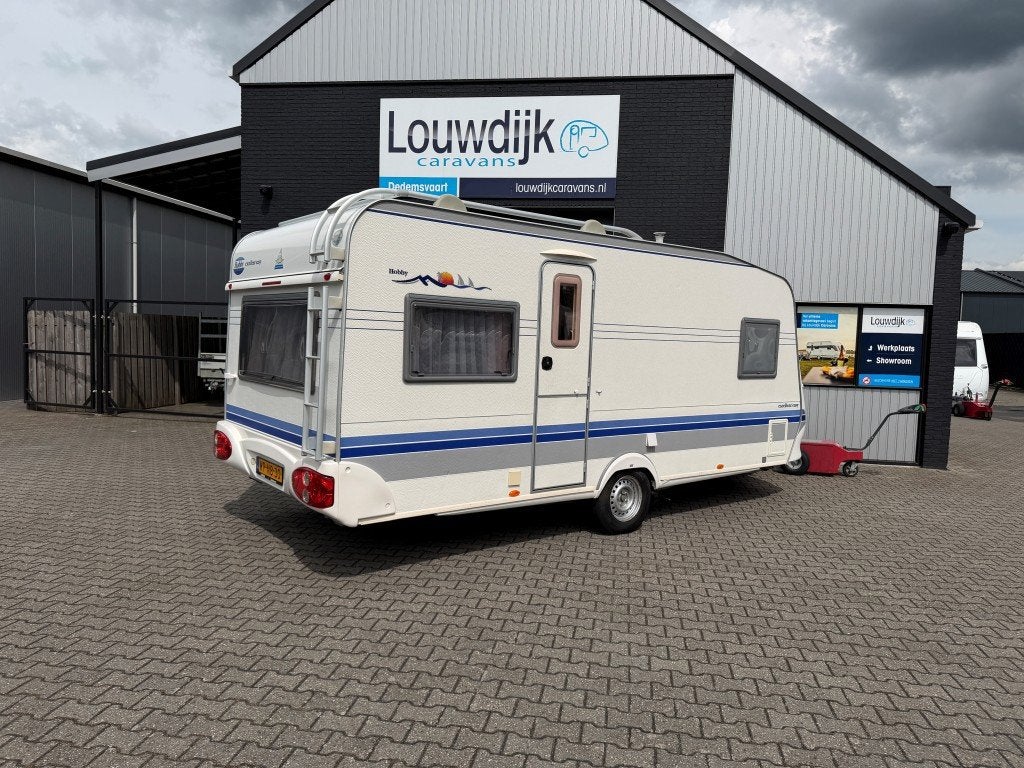 HOBBY Excellent 495 UFE ’05 (Mover, Fransbed), Rondzit, Bedrijf, 6 tot 7 meter, 1000 - 1250 kg