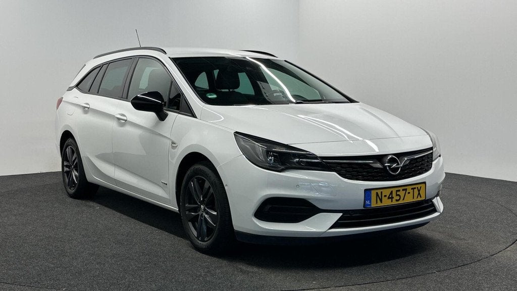 Opel Astra Sports Tourer 1.2 Design & Tech NAVI-CRUISE-NAP, Auto's, Voorwielaandrijving, Gebruikt, Euro 6, 1199 cc