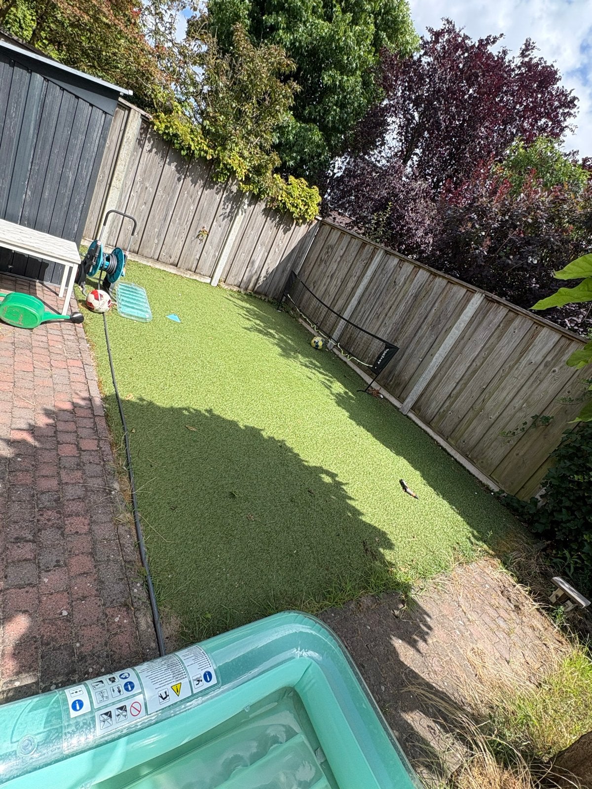 Hoogwaardig kunstgras (ca.4x5.5m) + onderdoek - Gratis af t, Tuin en Terras, Gras en Kunstgras, Ophalen, Gebruikt, 20 m² of meer