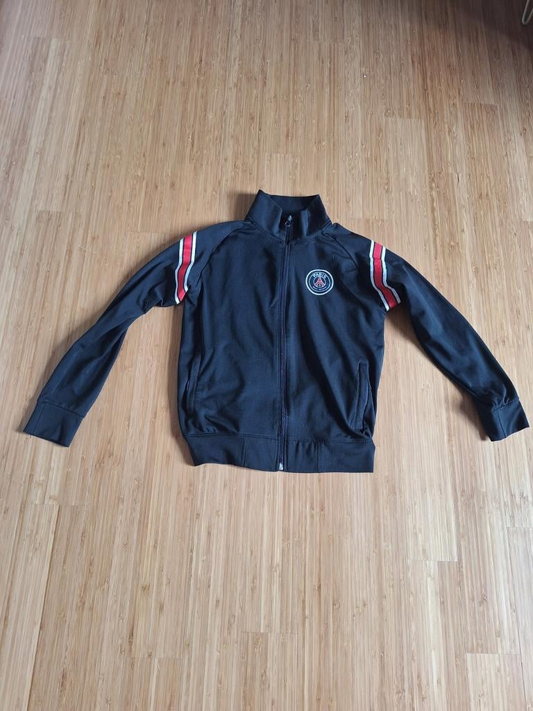 PSG Trainingspak Maat 152 - Zwart met Rood/Wit, Kinderen en Baby's, Kinderkleding | Maat 152, Gebruikt, Ophalen of Verzenden, Setje
