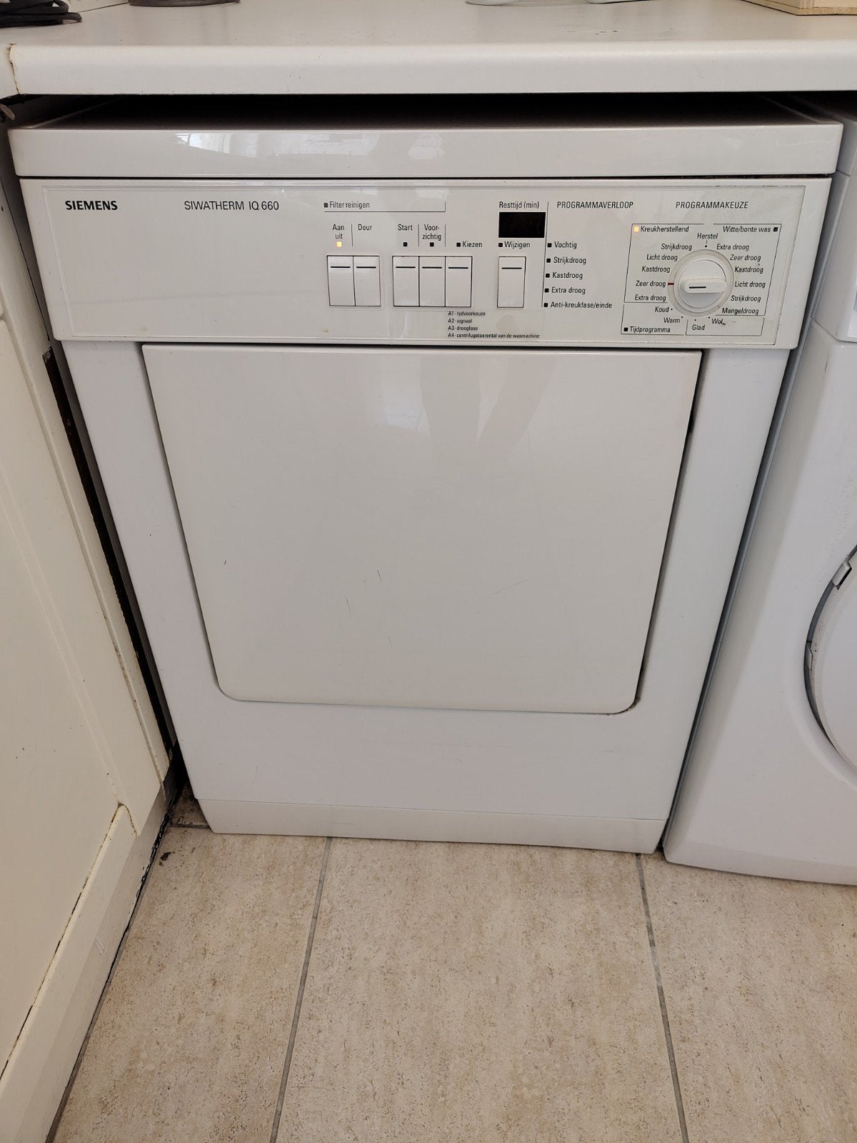 Siemens Siwatherm IQ 660 Luchtafvoer Wasdroger, Witgoed en Apparatuur, 6 tot 8 kg, Gebruikt, Luchtafvoer, Anti-kreukfase