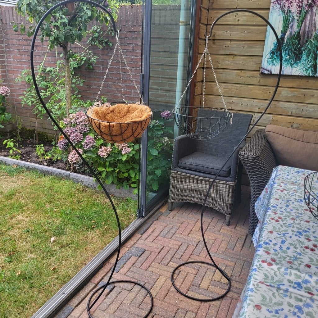 Plantenhangers met hangpot, Ophalen, Zo goed als nieuw