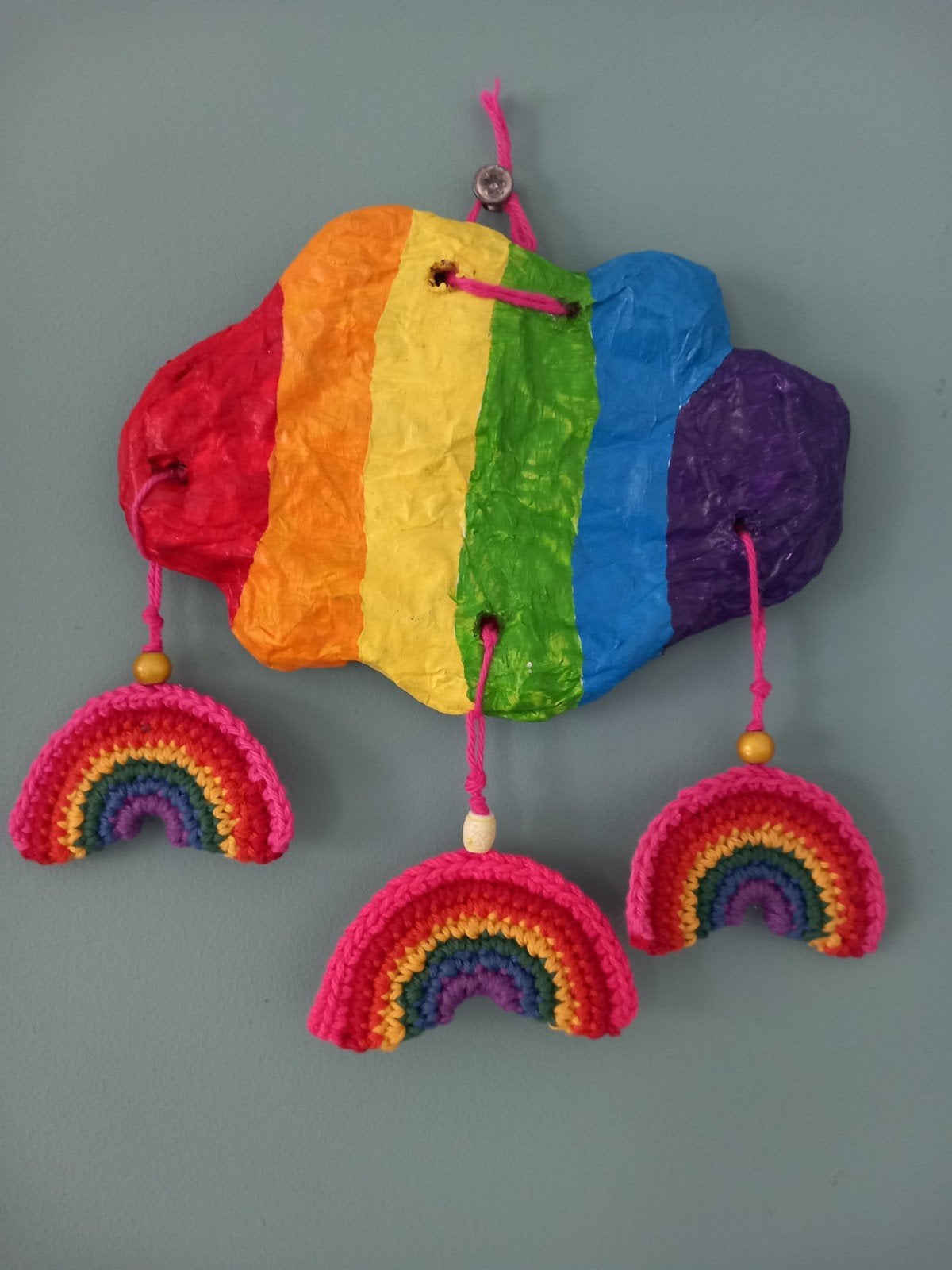 Gondas Creaties Regenboog Wolk klein met regenbooghangers, Ophalen of Verzenden, Nieuw, Handgemaakt, Wanddecoratie