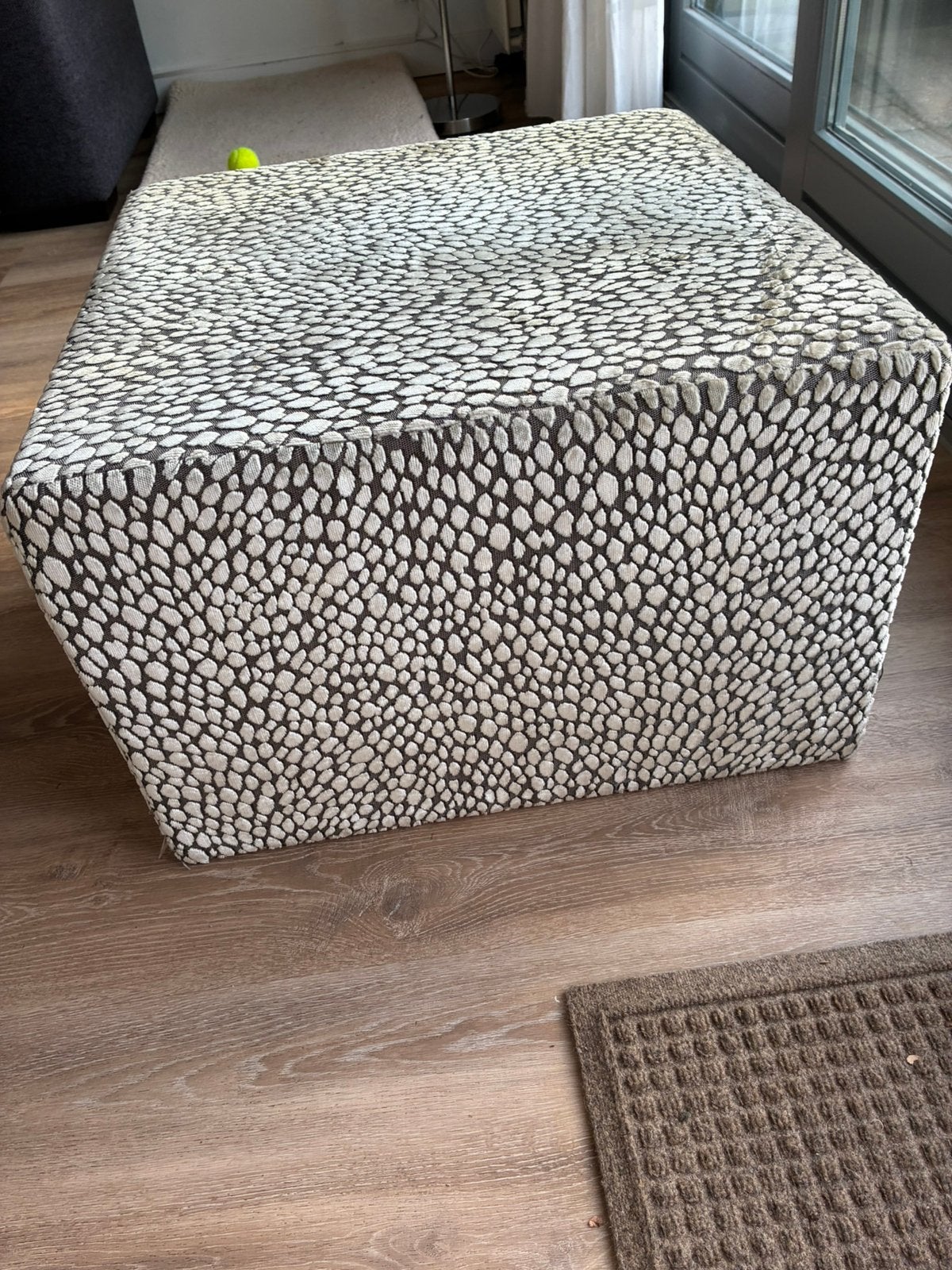 Hocker vierkant, Ophalen, Hout, Gebruikt, Hotel chique, klassiek