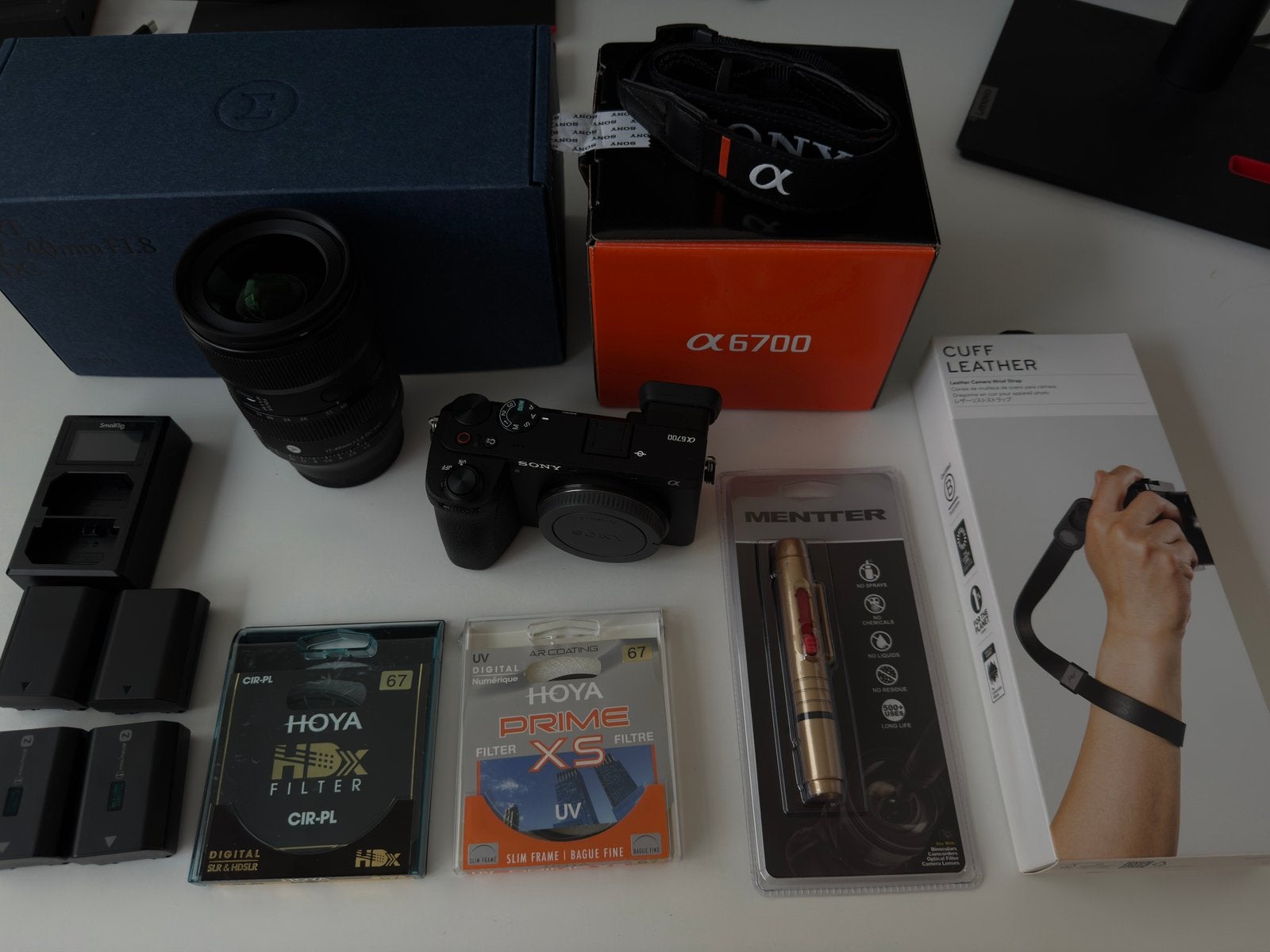 Sony A6700 + Sigma Art 17-40mm 1.8 + extra’s, Audio, Tv en Foto, Videocamera's Digitaal, Ophalen of Verzenden, Zo goed als nieuw