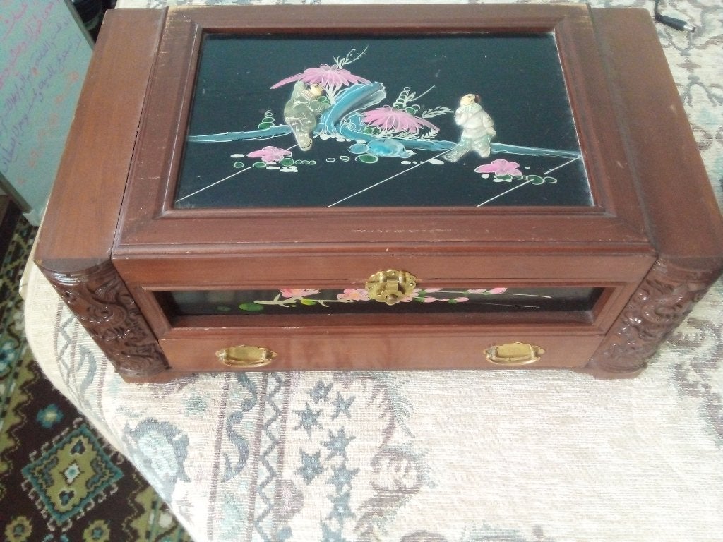 Muziekdoosje houten, Ophalen of Verzenden, Groen, Steen of Mineraal, Met edelsteen