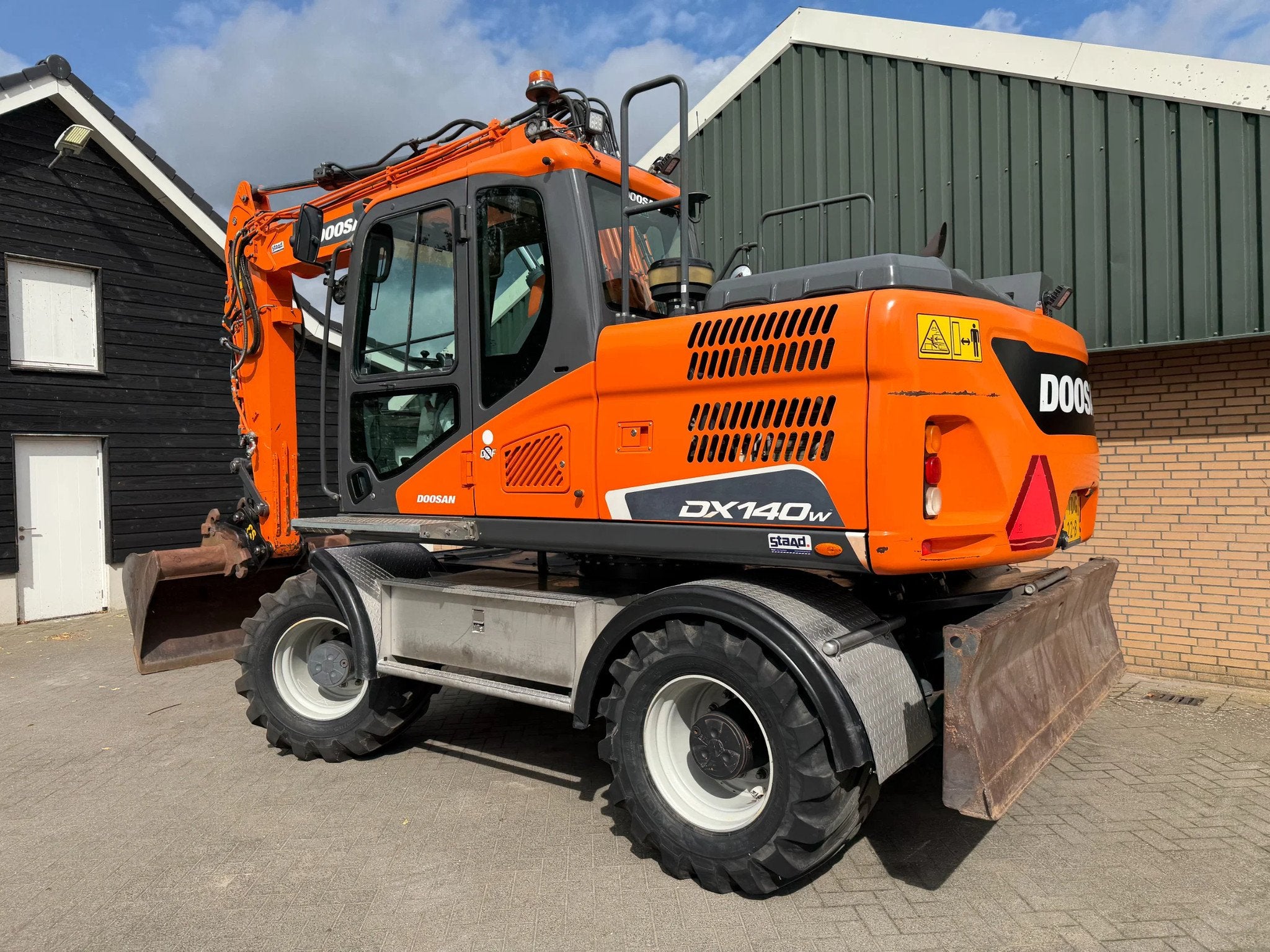 Doosan DX140W DX140W-5 (bj 2018), Graafmachine